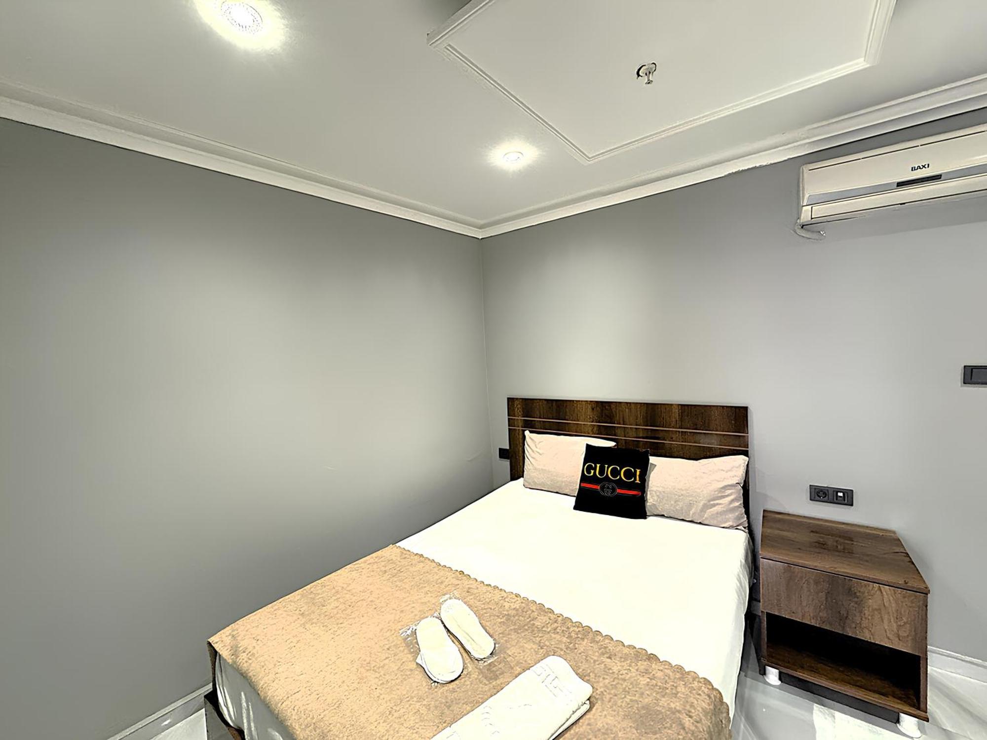 Grand Lara Hotel & Apartments Истанбул Екстериор снимка
